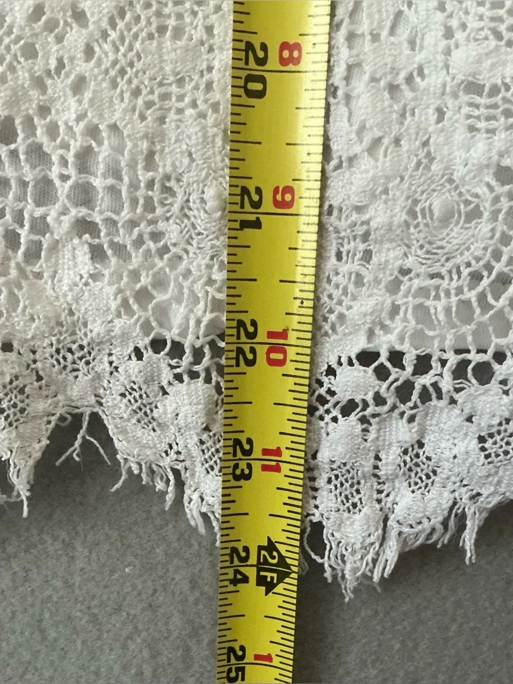 J CREW White Crochet Lace Front Fringe Hem Top Scoop Neck Long Sleeve L Boho
